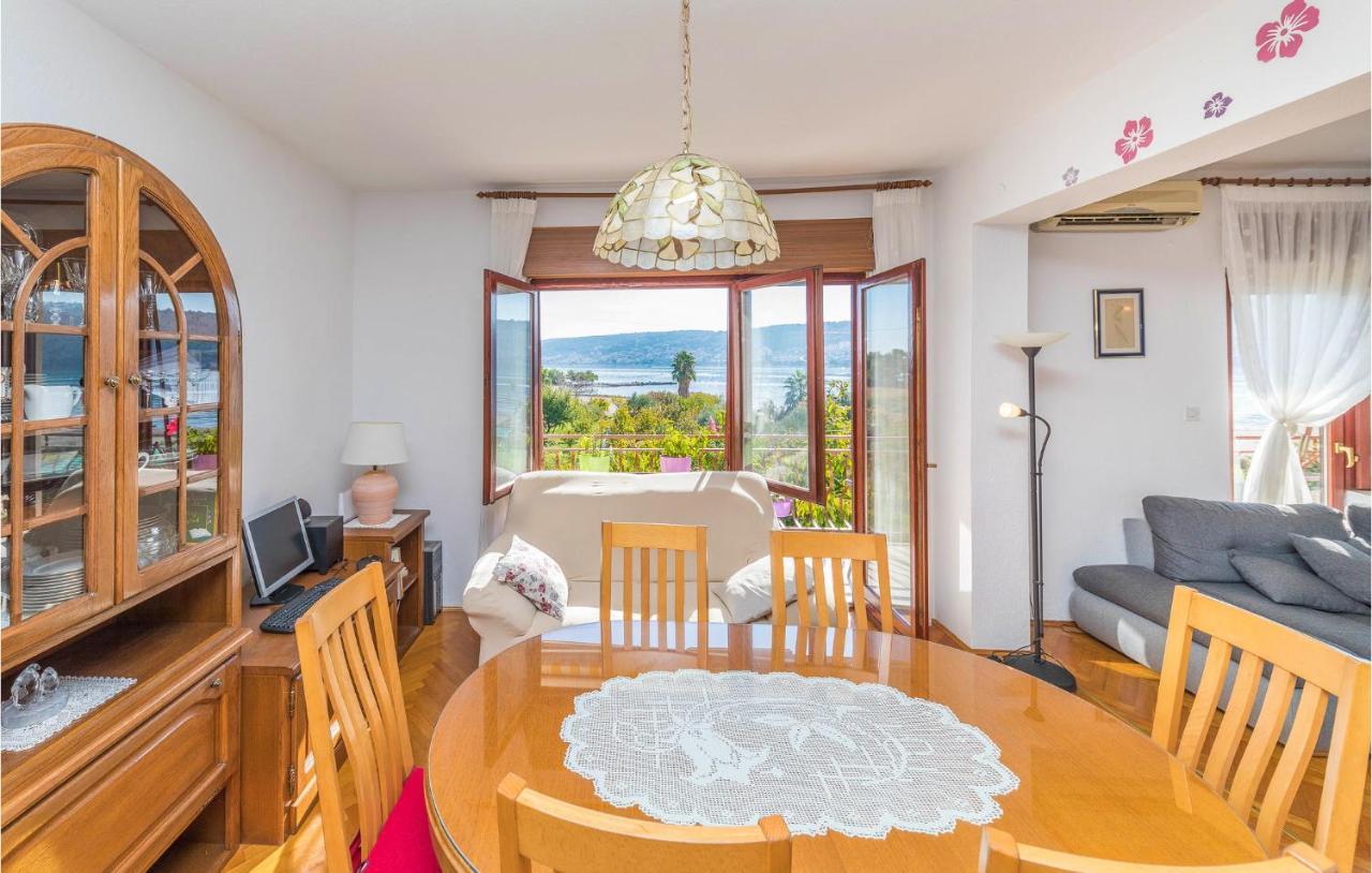 Beautiful Apartment In Trogir With Wifi 外观 照片