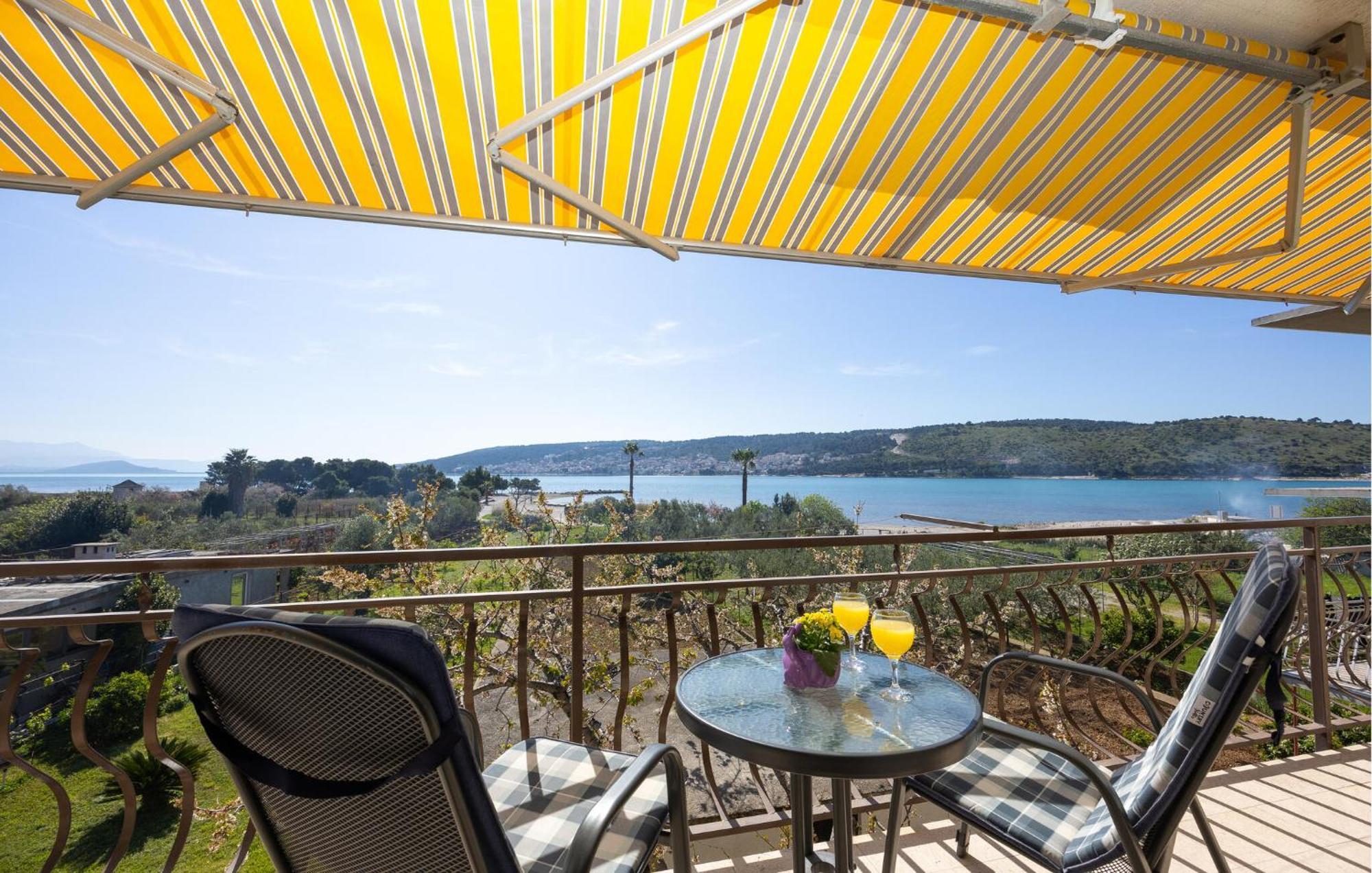 Beautiful Apartment In Trogir With Wifi 外观 照片